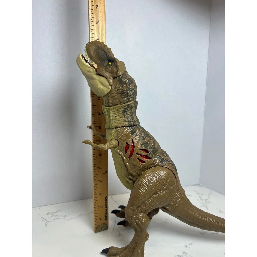 Mattel Jurassic World Extreme Damage Tyrannosaurus Rex T-Rex‎ Dinosaur Figure
